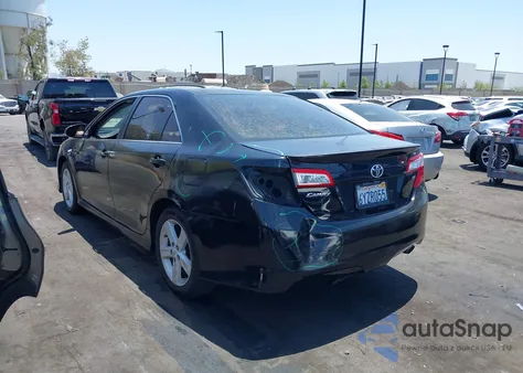 2012 Toyota Camry Se z USA, uszkodzony, nr VIN 4T1BF1FK1CU203204